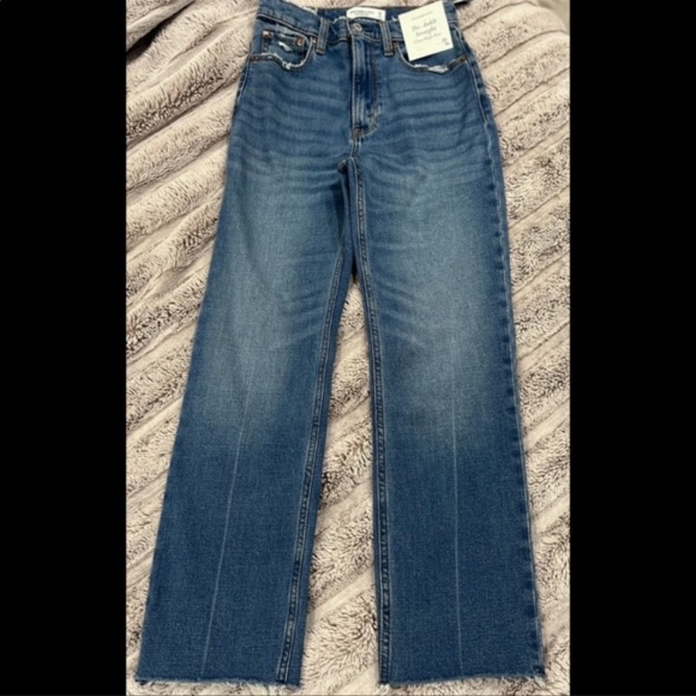 ABERCROMBIE AND FITCH THE ANKLE STRAIGHT ULTRA HIGH RISE
